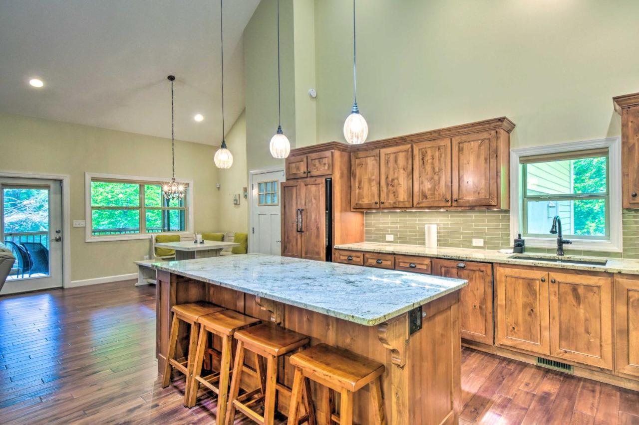 Cozy Riverside Dahlonega Home With Kayaks And Fire Pit エクステリア 写真