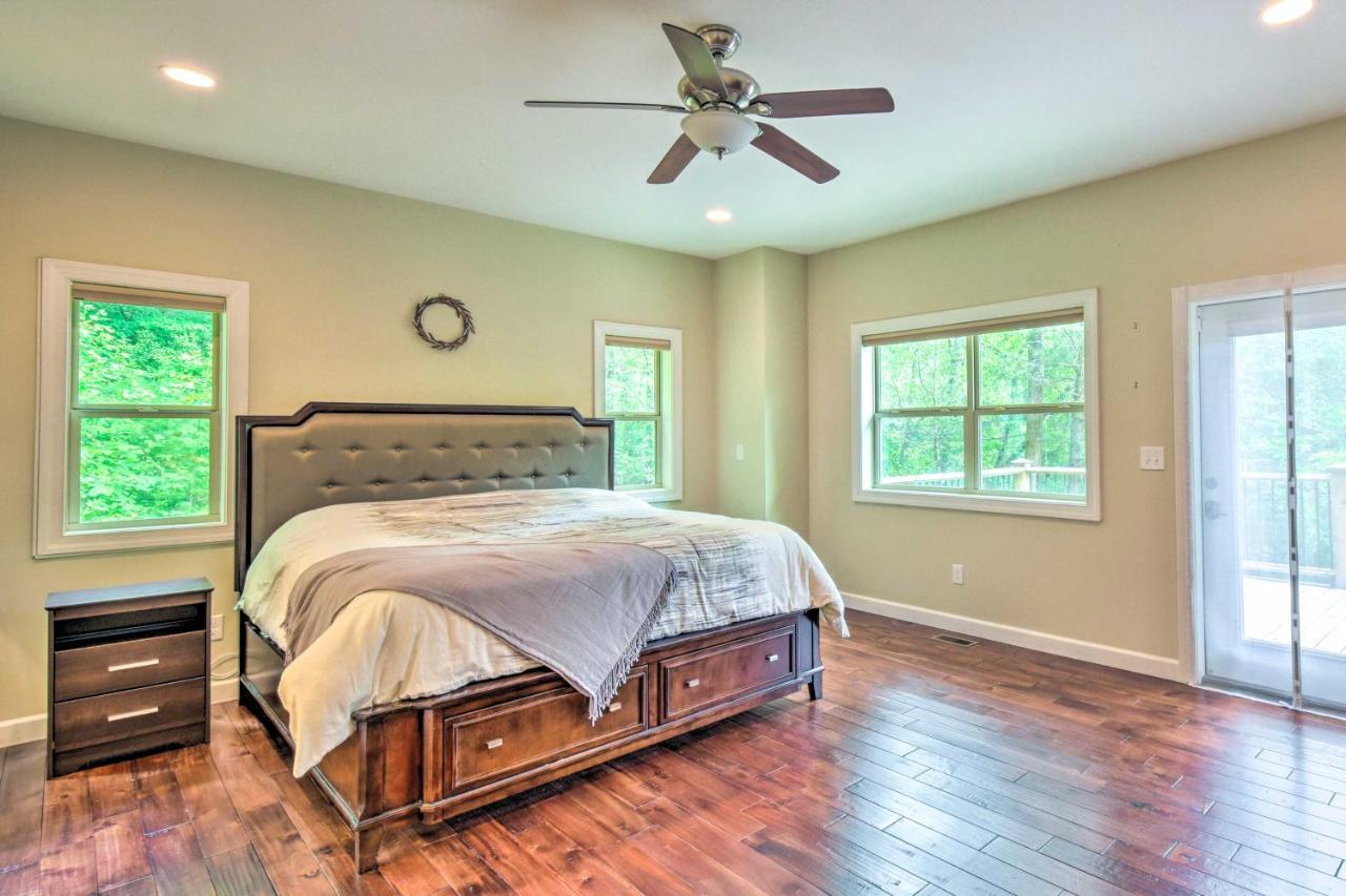 Cozy Riverside Dahlonega Home With Kayaks And Fire Pit エクステリア 写真