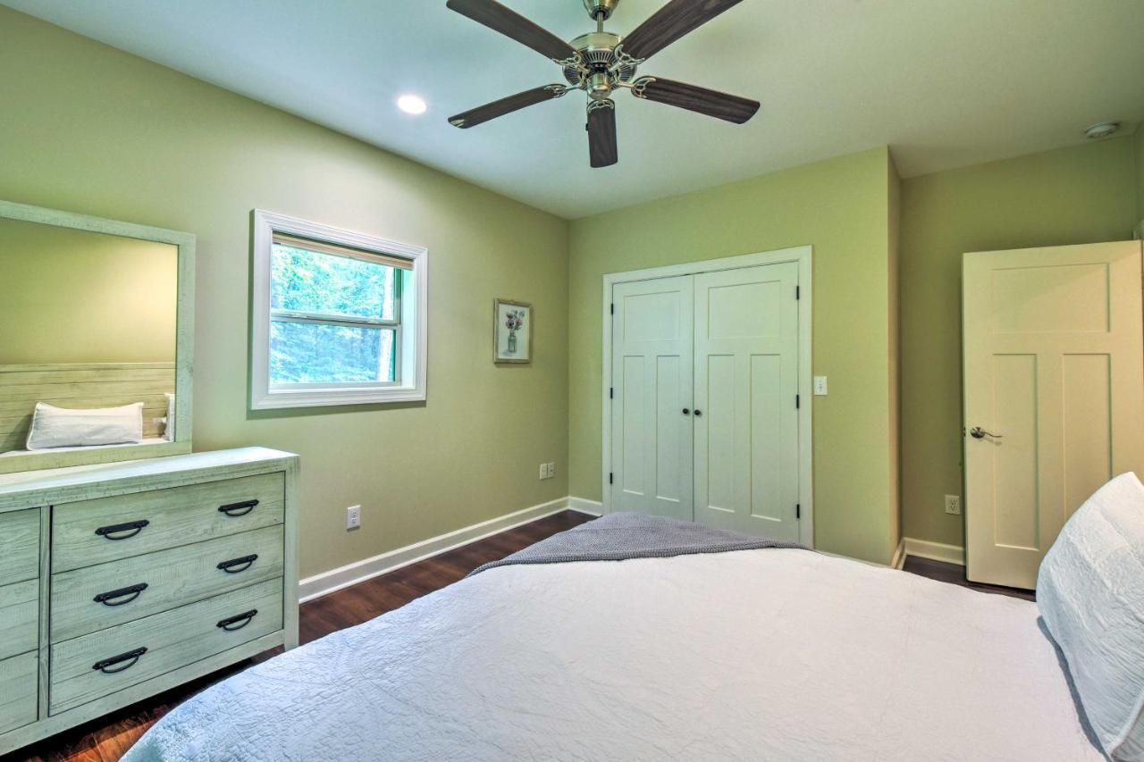 Cozy Riverside Dahlonega Home With Kayaks And Fire Pit エクステリア 写真
