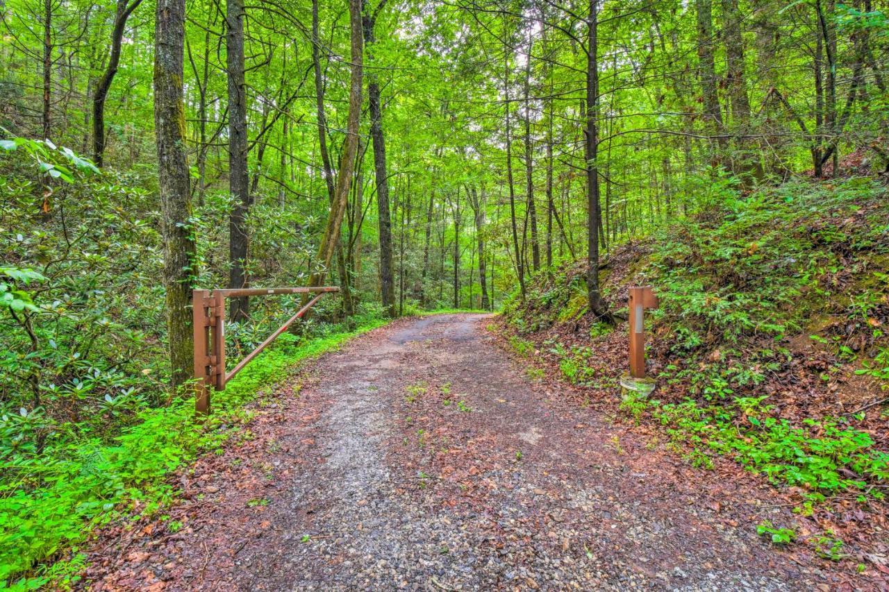 Cozy Riverside Dahlonega Home With Kayaks And Fire Pit エクステリア 写真